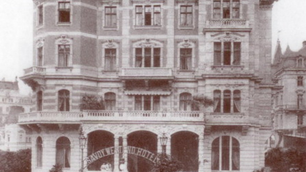Отель Савой Вестенд / Savoy Westend Hotel